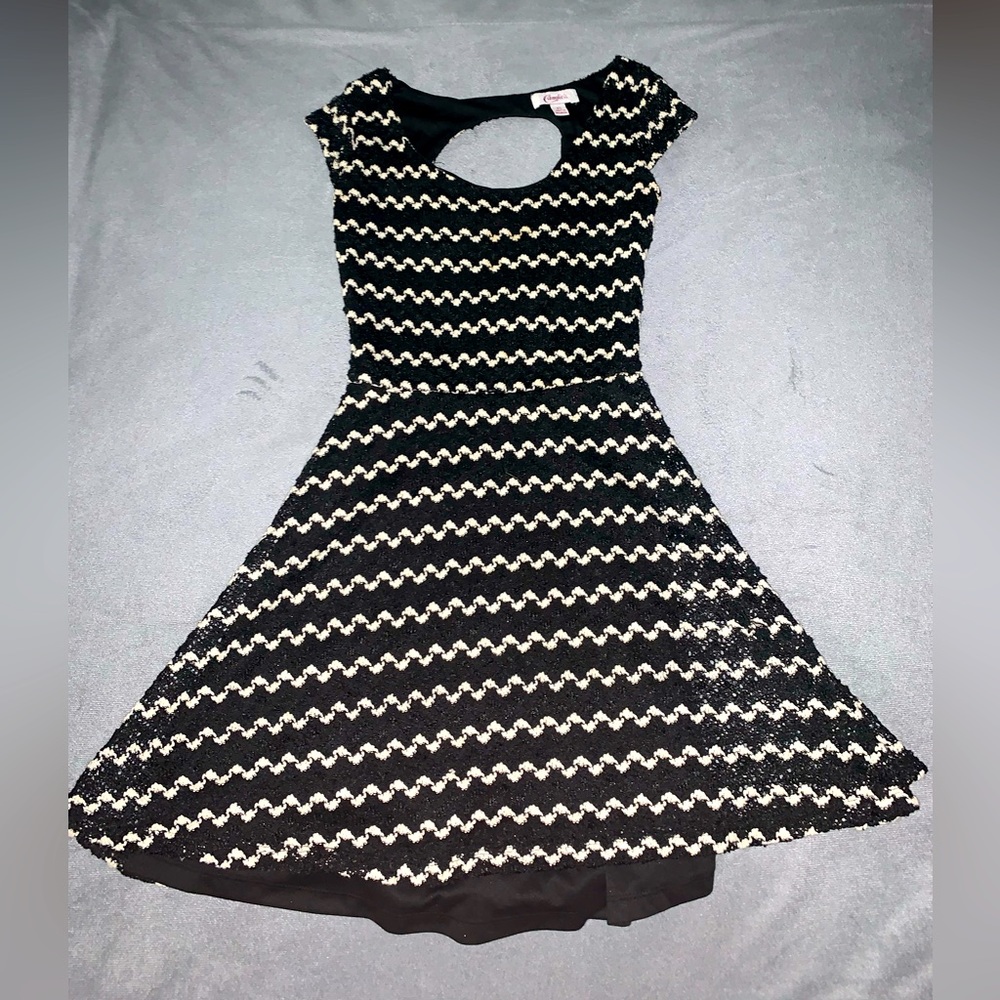 Candie’s short sleeve backless dress size xs